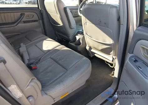 2003 Toyota Sequoia Limited V8 из США, поврежденный, VIN 5TDBT48A63S145436